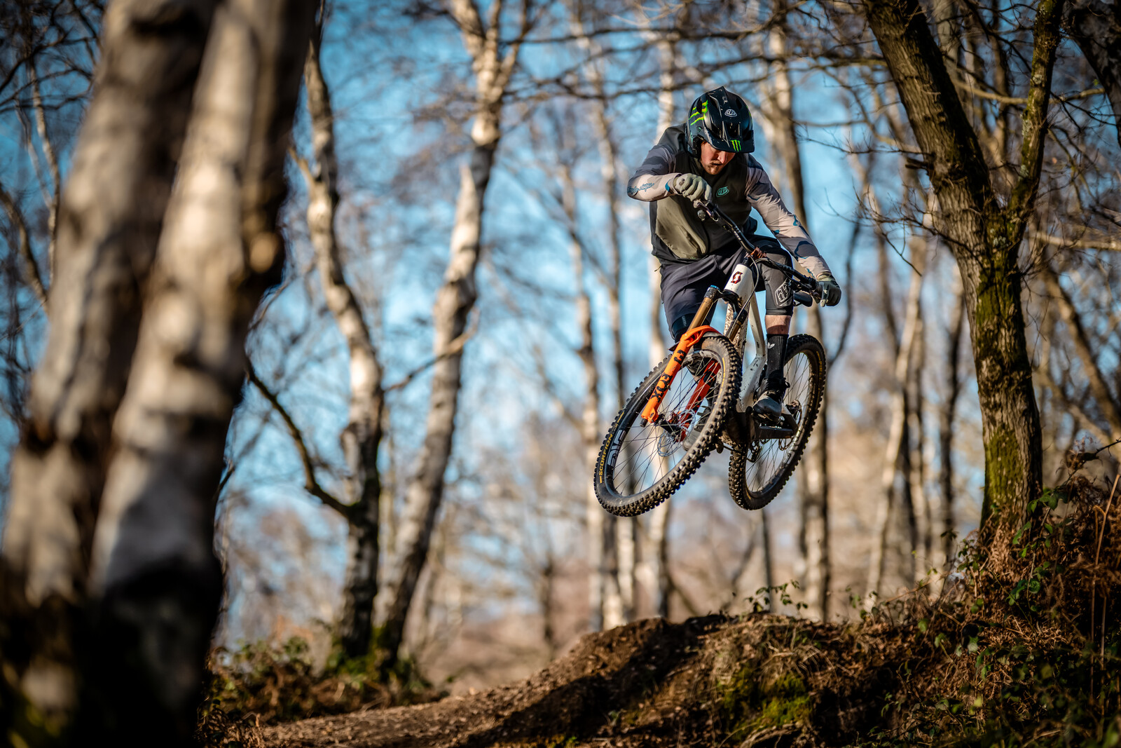Troy Lee Designs Launches New Stage Stunt 3/4 Helmet - Mountain